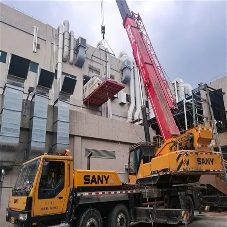 赵西垸林场租赁大型汽车吊，助力工程项目高效进行